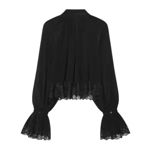 Zwarte elegante blouse met lange mouwen, kanten afwerking en uitlopende manchetten viscose.