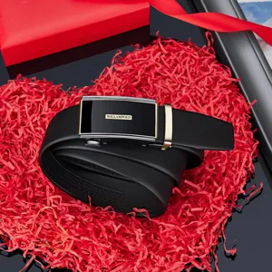 Ceinture automatique d'affaires en cuir véritable pour hommes avec boucle élégante en alliage noir.