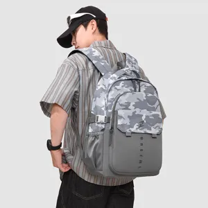 Large capacity camo backpack for men and women, durable oxford cloth travel school bag.