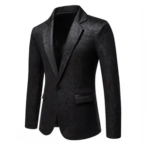 Giacca da abito nera strutturata da uomo con vestibilità slim e design elegante per spettacoli.