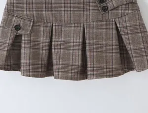 Brown plaid pleated mini skirt preppy style women short skirts with pocket details.