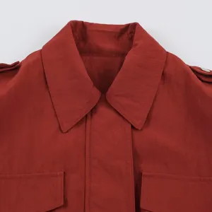 Giacca donna stile safari rosso ruggine dettaglio colletto elegante moda outerwear