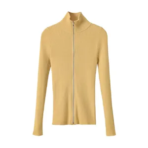 Cardigan cuello alto acanalado detalle cremallera punto amarillo tela suave chic