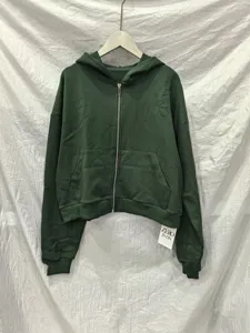 Dark green zip-up hoodie for women, casual long sleeve hooded sweatshirt with pockets.