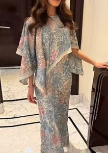 Elegant floral print two-piece maxi dress for women, chic commuting fashion style.