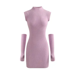 Robe courte moulante en tricot côtelé lavande avec manchons assortis, style sexy tendance.