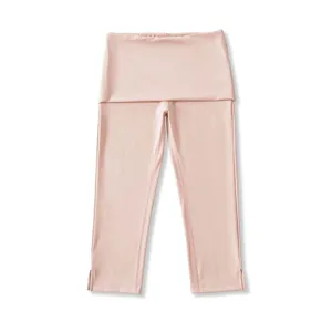 Roze yoga capribroek met omgeslagen taille en splitzoom, elastische sportlegging broek.