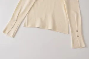 Beige einfarbiger Langarm-Knitted Top Detail, elegante Damen Pullover mit Knöpfen.