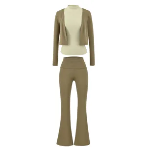 Detailansicht des dreiteiligen Damensets aus Cardigan Oberteil und Schlag Yogahose.