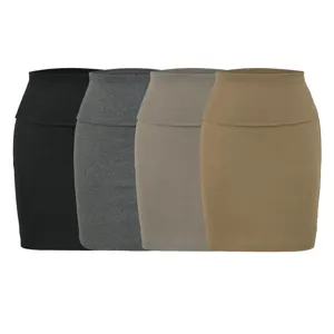 Detailansicht von Figurbetonten Röcken mit hoher Taille in vier verschiedenen Farben.