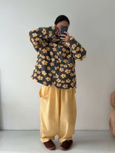 Casual loose zipper fleece jacket with yellow floral print for women autumn winter fashion.