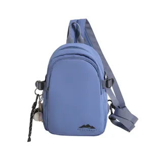 Freizeit Nylon Umhängetasche für Damen, leichte Mini Crossbody Brusttasche für Reisen.