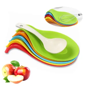 Repose-cuillère en silicone coloré ustensile de cuisine résistant à la chaleur pour cuillères.