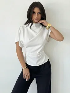 Elegantes weißes Kurzarm-Oberteil mit Stehkragen und Taillendesign für elegante Damen.
