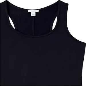 Détail de débardeur noir élégant avec encolure ronde et dos nageur classique.