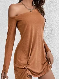 Close-up view of the chic one-shoulder long sleeve dress featuring a stylish twist hem detail.