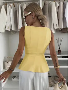 Details of the elegant French sleeveless peplum top, slim waist round neck design.