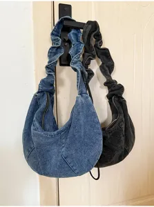 Korean minimalist large capacity denim slouchy shoulder bag casual commuting dumpling bag.
