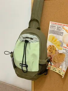 Leichter Outdoor Sling Rucksack Freizeittasche für Damen Wandern Reisen und den Alltag.