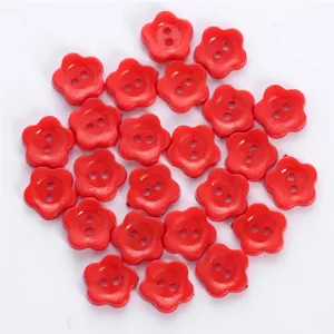 Red flower resin buttons detail view, perfect for DIY crafts and clothing accessories sewing.