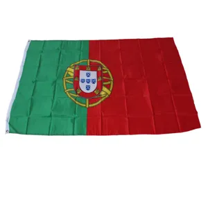 Vue détaillée du drapeau national du Portugal avec des œillets métalliques et du polyester.