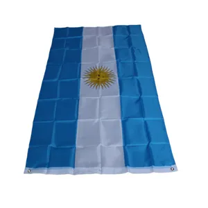 Drapeau argentine 90x150cm en polyester avec oeillets en laiton pour decoration interieure.