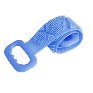 Longue brosse de douche exfoliante en silicone pour le dos avec poignée ergonomique pratique.