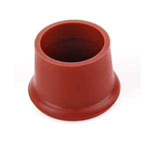 Silikon Flaschenstopfen Detailaufnahme, flexible braune Weinkorken fur Kuche und Getranke.
