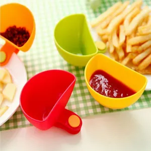 Kitchen Condiment Dish Multi Functional Clip On Sauce Bowl Plastic Small Plate Dining Table Food Storage Gadget