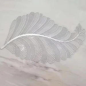 White hollow leaf placemat Nordic style PVC insulation table mat for kitchen dining room decor.