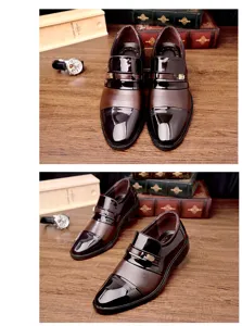 Nahaufnahme von formellen Business Herrenschuhen mit Kontrastleder und edler Schnalle.