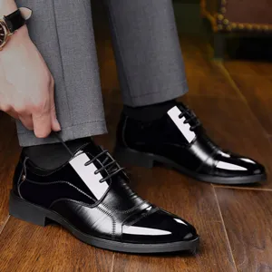 Men's black leather formal dress shoes British style lace-up business casual footwear