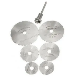 Vista dettagliata del set di 7 lame per sega circolare HSS con mandrino da 3.2mm per taglio metalli.