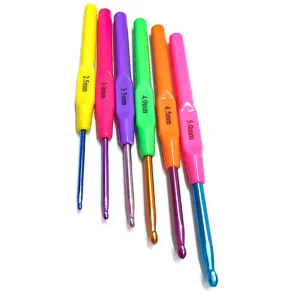 Colorful aluminum plastic handle crochet hook set detail view showing six sizes.