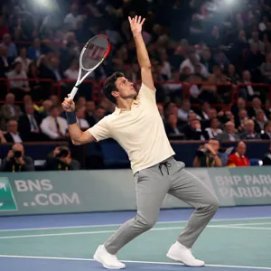 Atmungsaktive Herren Sport- und Freizeithose für Tennis, Golf und Outdoor-Laufen im Alltag.