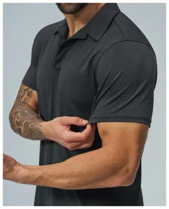 Mens short sleeve quick dry polo shirt detail view breathable stretch fabric for outdoor sports.