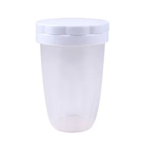 Vista dettagliata del setaccio per farina in plastica, agitatore per polvere da forno.