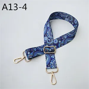 Sangle de sac de rechange paisley bleu avec design réglable et quincaillerie dorée pour sacs.