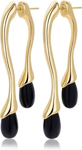 Boucles d'oreilles en laiton plaqué or avec pendentifs gouttes noirs, bijoux rétro chics et épurés.