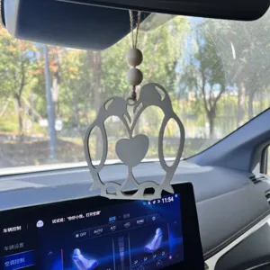 Adorno colgante de coche de madera, bonito diseño de animales con corazón para espejo retrovisor.