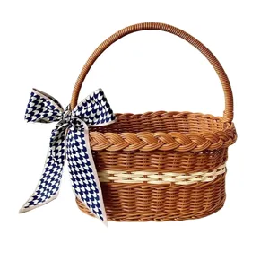 Cesta de regalo de mimbre de imitación con lazo, cesta de almacenamiento retro de frutas.