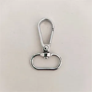 Silberner Karabinerhaken Schlüsselanhänger Metall Zubehör für Taschen und Basteln.