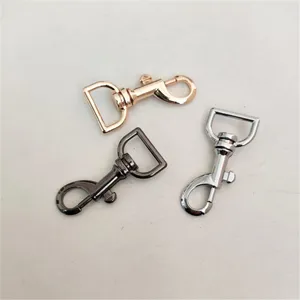 Zinc alloy metal swivel snap hooks in gold, gunmetal and silver for bags and keychains.