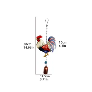 Dettaglio carillon a vento in metallo con dimensioni, decorazione ideale per giardino ed esterno.