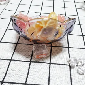 Kreative japanische goldrandige Glasblumenschüssel für Dessert, Salat, Eis und Suppe.