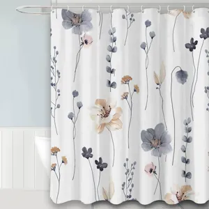 Vue détaillée du rideau de douche imperméable avec un élégant motif floral aquarelle.