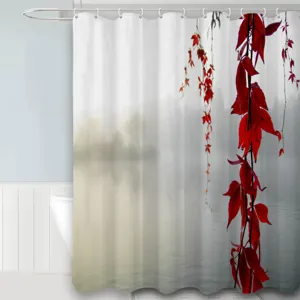 Rideau de douche en tissu imperméable avec imprimé de feuilles rouges, détail de déco bain.