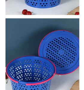 Panier de rangement de fruits en plastique avec couvercle, design creux, corbeille portable.