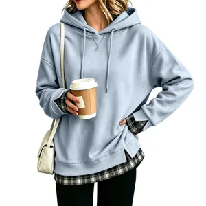 Felpa con cappuccio ampia da donna con elegante orlo e polsini con motivo scozzese.