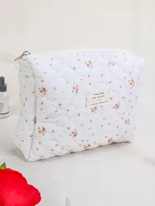 Borsa cosmetica trapuntata con fiori, simpatico astuccio per trucco con cerniera.